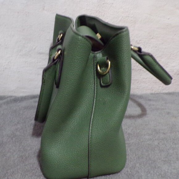 nanette lepore Avacado Green & Gold Trim Handbag w/Shoulder Strap & Zippers New - Picture 8 of 9